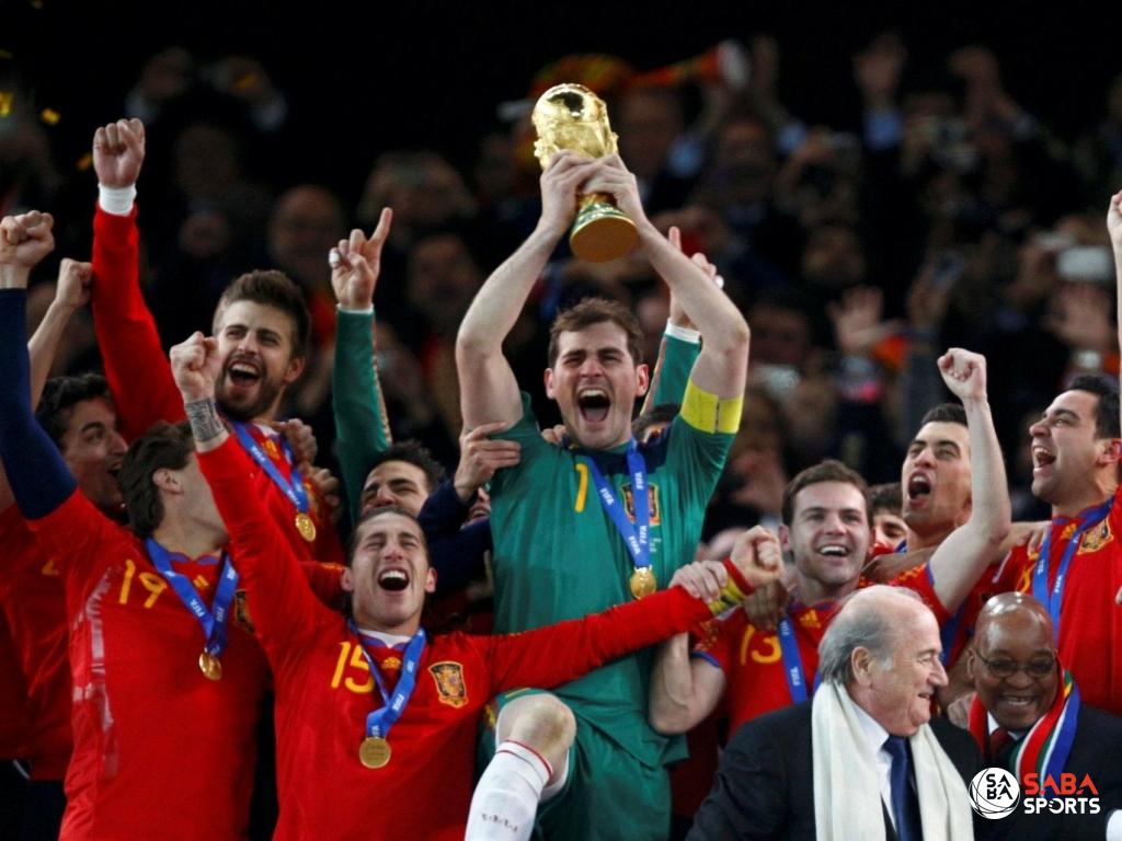 Iker Casillas và đội tuyển Tây Ban Nha với chiến thắng hiển hách tại World Cup 2010
