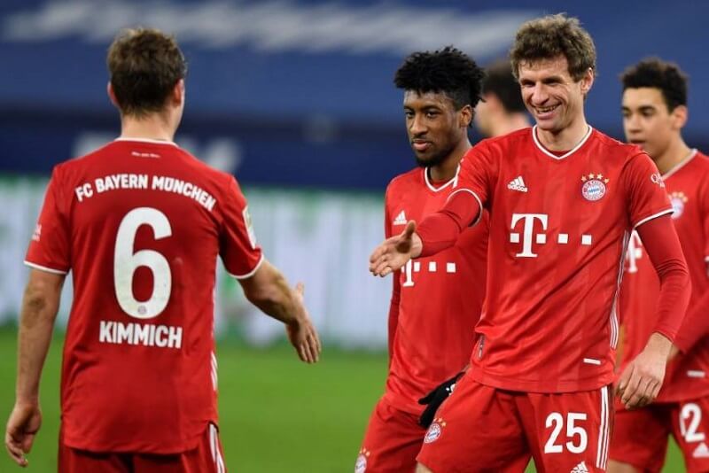 Đè bẹp Schalke 04, Bayern Munich bứt phá trên BXH Bundesliga