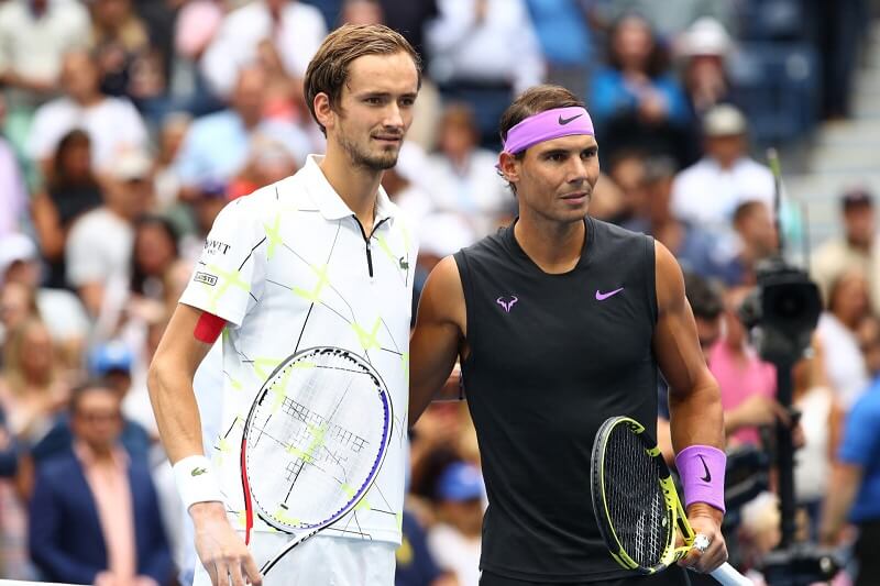 Vòng 3 Madrid Open: Nadal thăng hoa, Medvedev chìm nghỉm