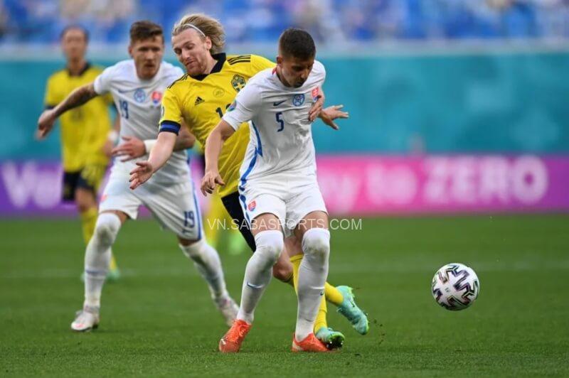 Slovakia chơi ngang ngửa Thụy Điển