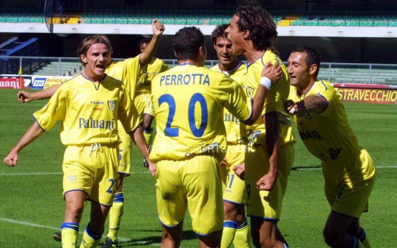 Simone Perrotta thuộc một trong số cầu thủ nổi tiếng thi đấu ở Chievo