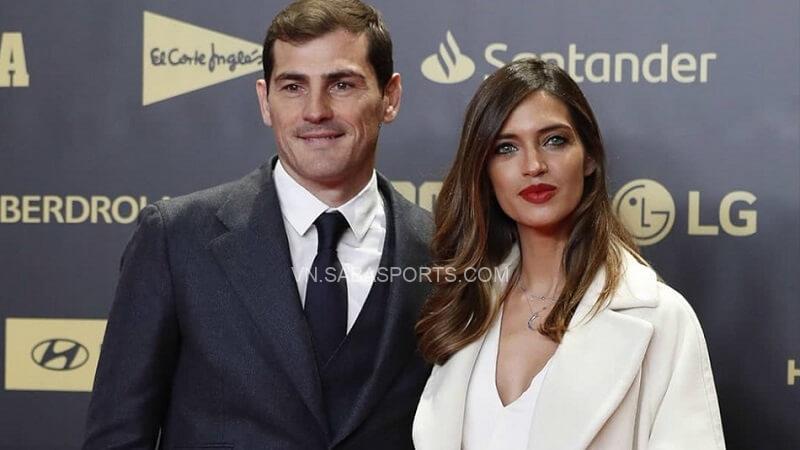 Casillas và Carbonero thời còn mặn nồng. (Ảnh: Twitter)