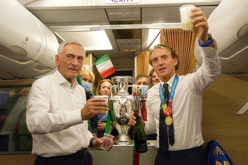 Thành công tại Euro 2020 là cơ sở để Italia nghĩ đến việc chạy đua đăng cai 2 giải đấu lớn