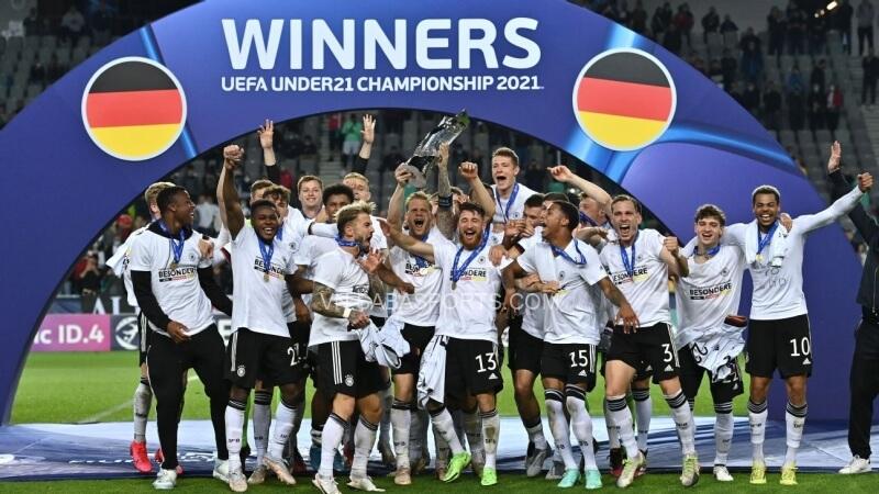 Đức được đánh giá cao vì vừa vô địch U21 Châu Âu