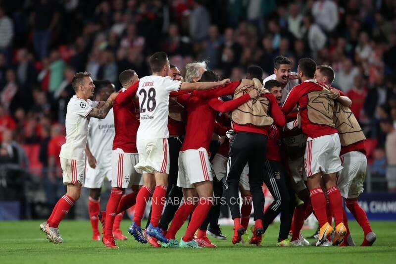Niềm vui của các cầu thủ Benfica