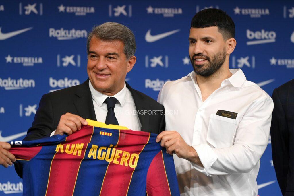Hình ảnh Aguero ra mắt trong màu áo Barca 
