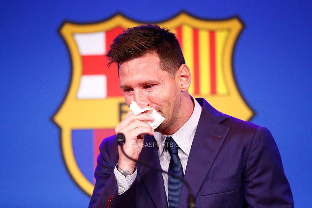 Messi vừa có một buổi chia tay đầy xúc động với Barca