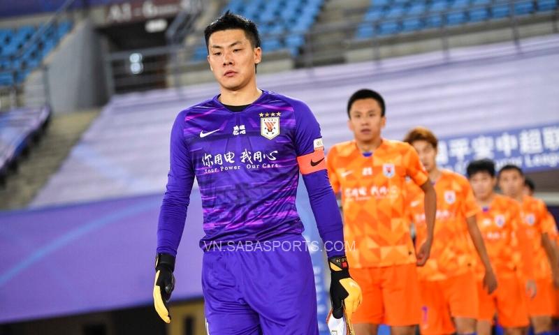 Wang Dalei từng cùng CLB Sơn Đông Lỗ Năng vượt qua Hà Nội FC ở Cúp C1 châu Á