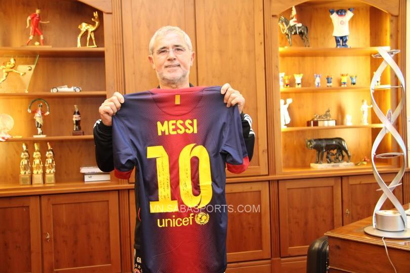 Chiếc áo của Messi trong bảo tàng của Bayern Munich