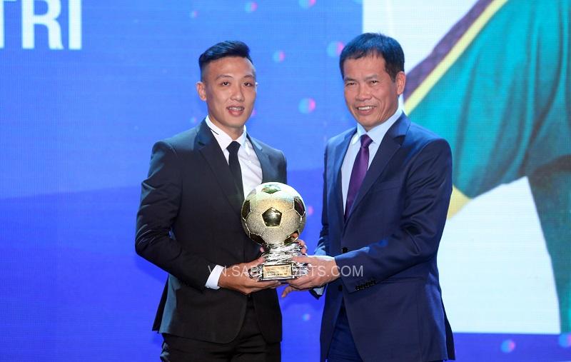 FIFA đánh giá cao QBV Futsal Việt Nam năm 2020