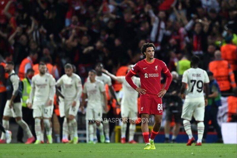 Sự phung phí cơ hội của Liverpool giúp Milan bất ngờ vượt lên 
