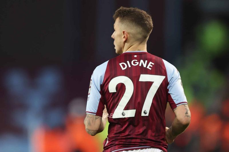 Nhiều CĐV tỏ ra phẫn nộ khi Everton bán Digne