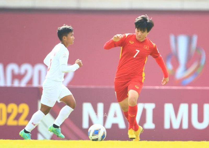 Tuyết Dung đã có lần thứ 3 ghi bàn cho ĐT Việt Nam từ chấm phạt góc