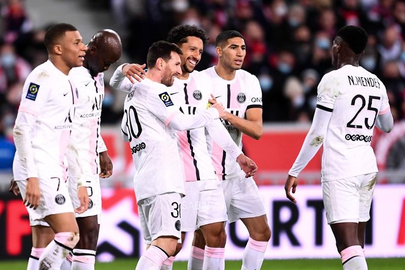 Messi tìm lại cảm giác ghi bàn tại Ligue 1