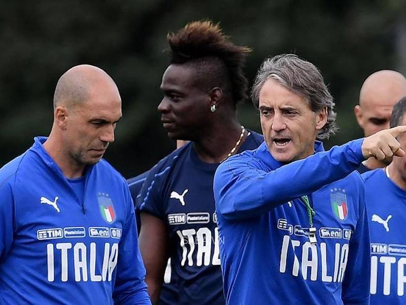Mancini rốt cuộc đã không tin dùng Balotelli cho chiến dịch quan trọng này