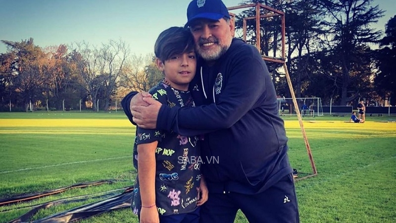 Benjamin Aguero có ông ngoại là Diego Maradona
