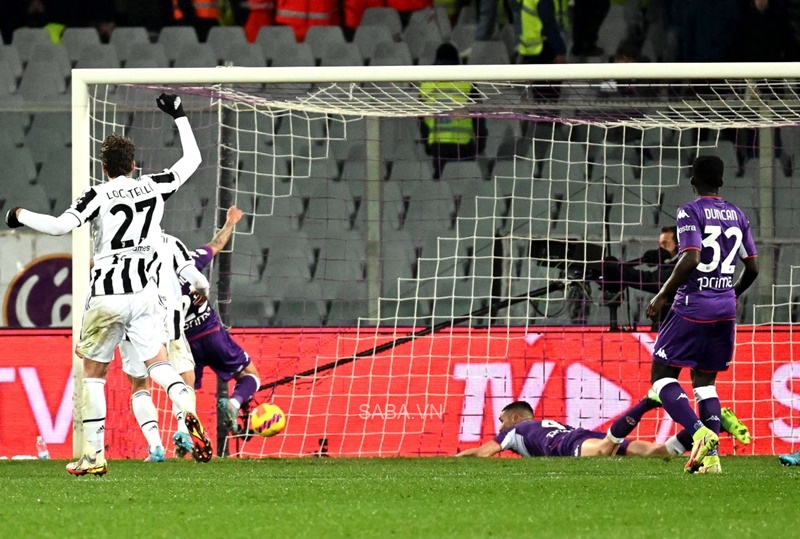 Bàn phản lưới phút cuối của Venuti giúp Juventus thắng may mắn 