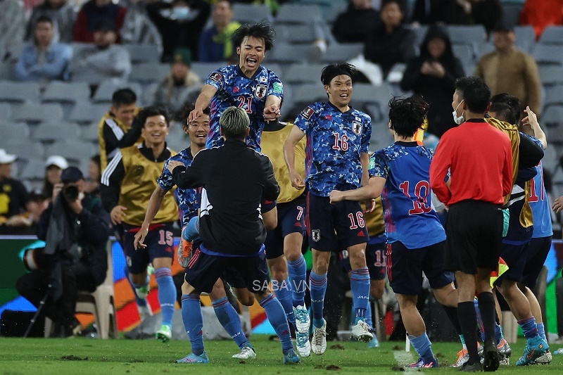 Mitoma ghi bàn đưa Nhật Bản đến World Cup 2022 (Ảnh: Getty)