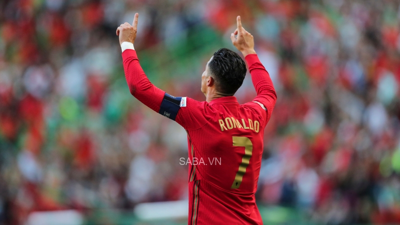 Ronaldo lập cú đúp giúp Bồ Đào Nha dễ dàng hạ gục Thụy Sĩ