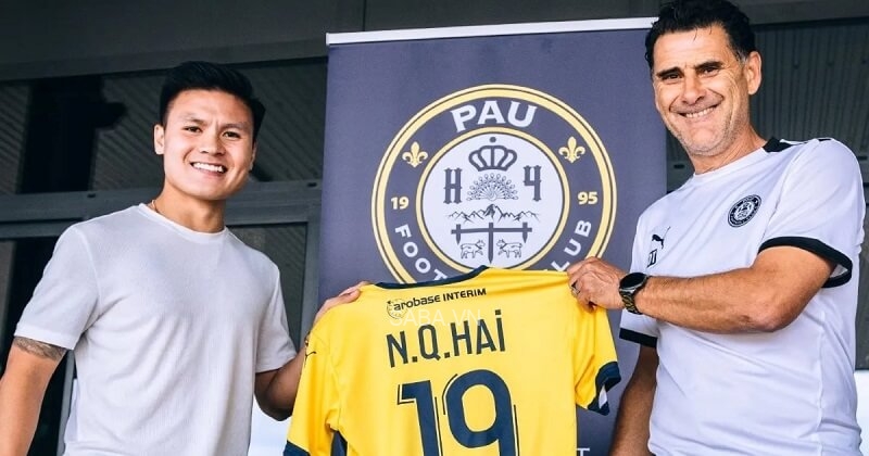 HLV Pau FC đặt ra yêu cầu cho Quang Hải