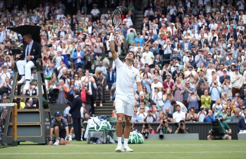Djokovic thẳng tiến vào vòng 4 Wimbledon