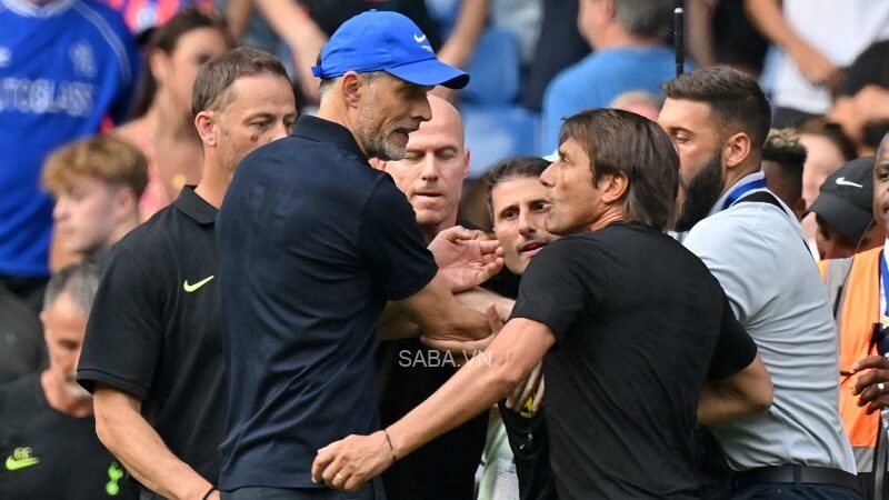Tuchel và Conte là tâm điểm tại Stamford Bridge 
