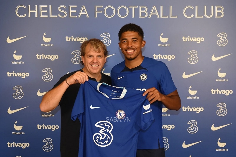CHÍNH THỨC! Wesley Fofana cập bến Chelsea theo bản hợp đồng 7 năm