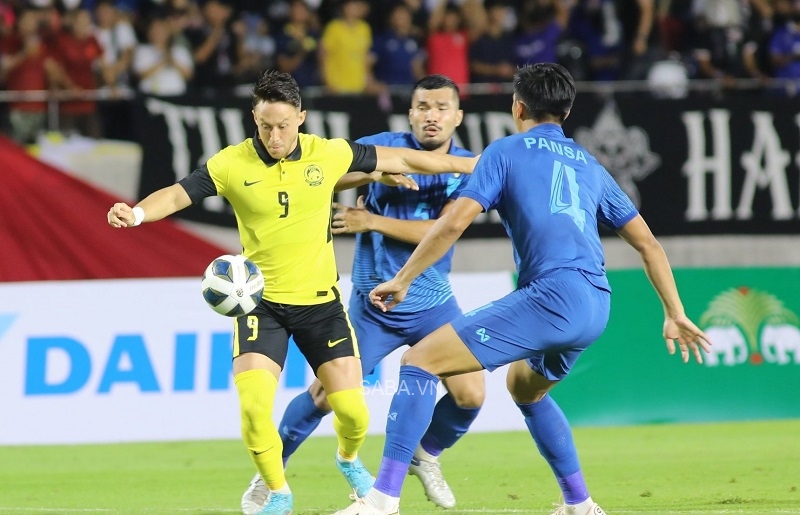 Chanathip chấn thương, Thái Lan bại trận trước Malaysia tại King's Cup