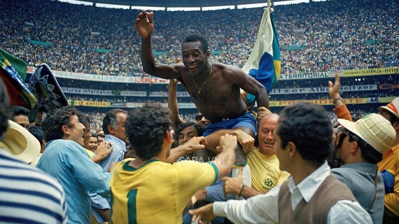 Pele được mệnh danh là 'Vua bóng đá'
