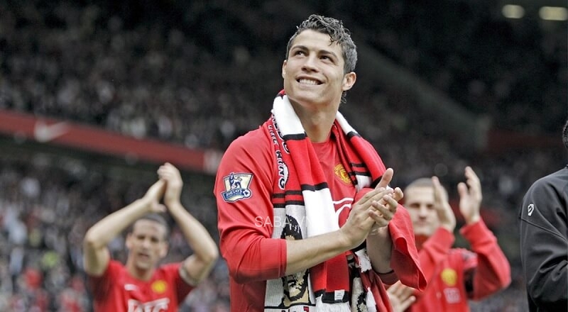 ...và Ronaldo cũng không ngoại lệ ở tuổi 22