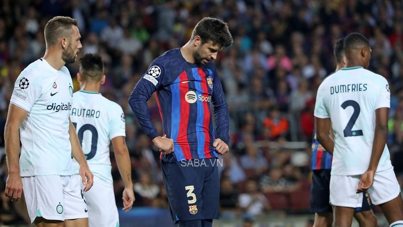 CĐV Barca đang quay lưng với Pique sau trận đấu tệ hại tại Champions League