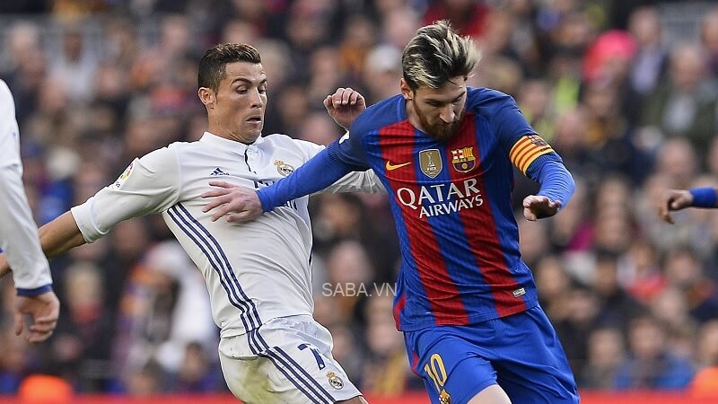 Ronaldo và Messi trong trận El Clasico