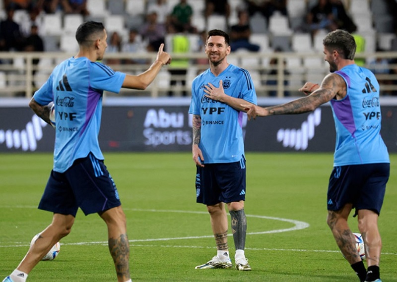Messi đã làm công tác tư tưởng cho một số đồng đội lần đầu dự World Cup