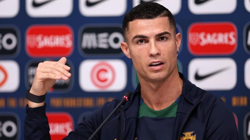 Ronaldo phủ nhận nghi ngờ từ báo giới.
