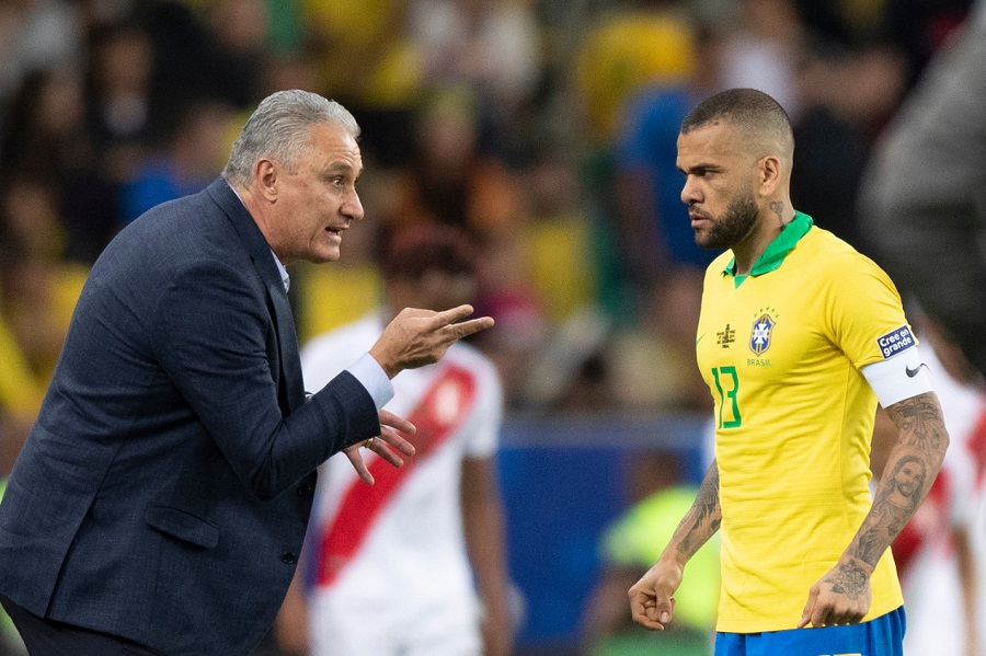 Alves có thể là hậu vệ phải số 1 của Brazil tại World Cup 2022
