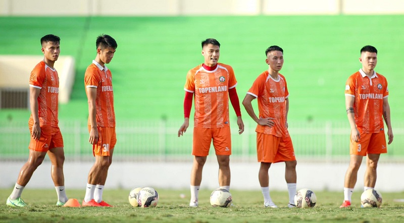 Cầu thủ Bình Định tạm thời thở phào. (Ảnh: Thethao247)