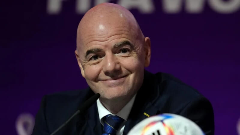 Chủ tịch FIFA khen chất lượng chuyên môn