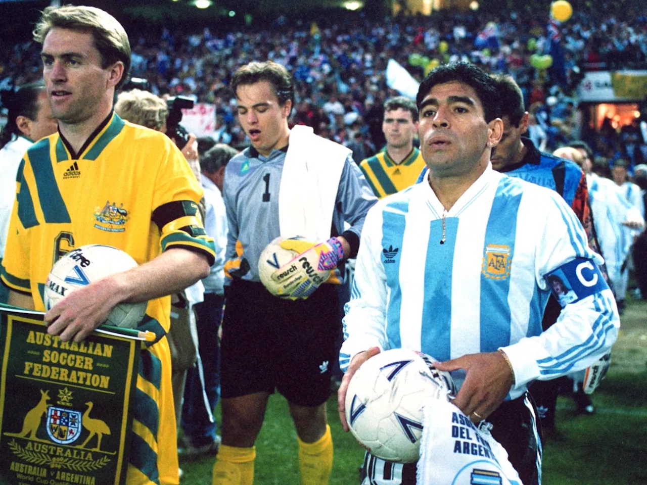HLV Úc có cơ hội trả món nợ 29 năm trước Argentina của Maradona