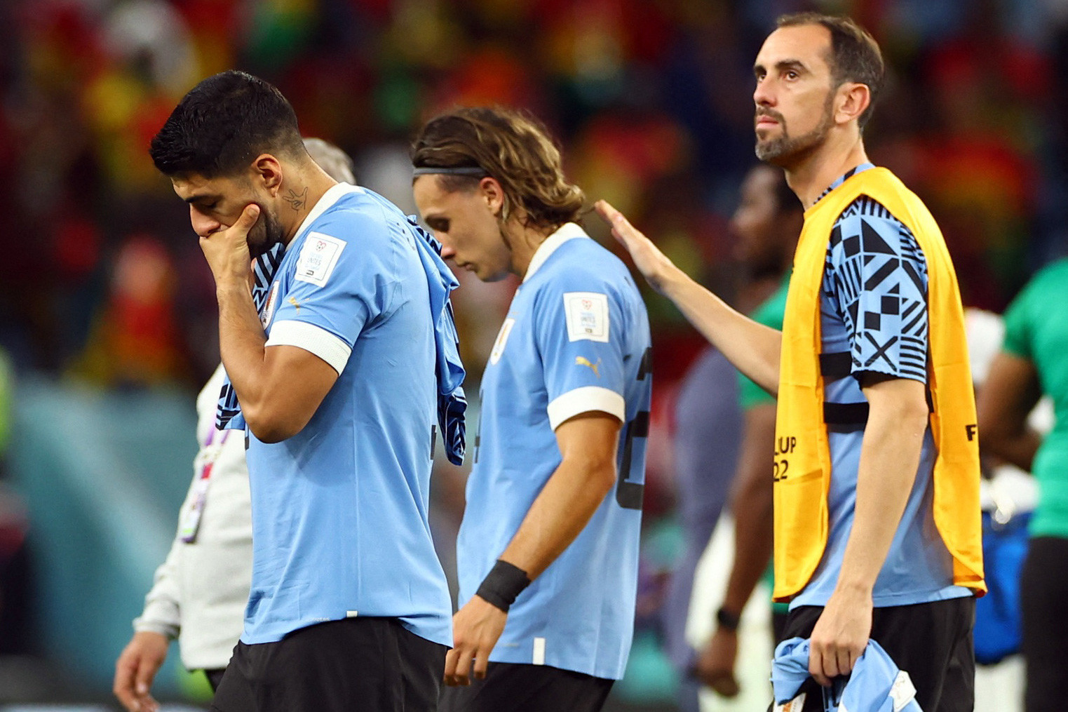 Uruguay bị loại tức tưởi vì thua về số bàn thắng 