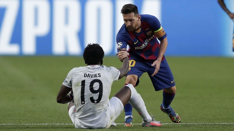 Messi từng nhận nhiều trái đắng trước Bayern khi còn khoác áo Barca