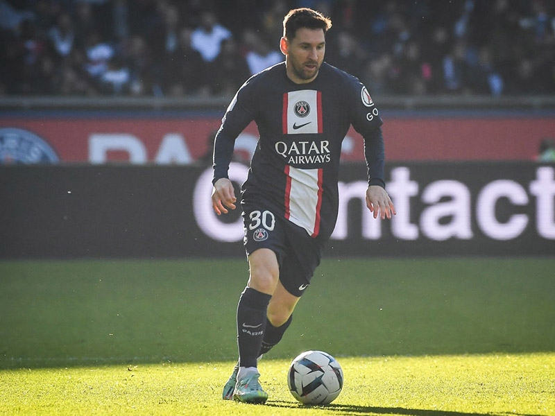 Messi để lại dấu ấn với bàn ấn định chiến thắng cho PSG