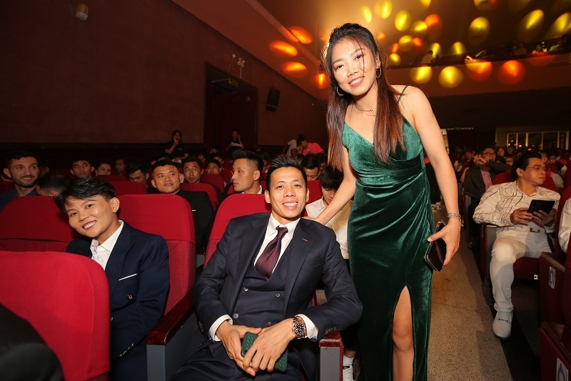 Huỳnh Như và Văn Quyết được vinh danh tại Lễ trao giải QBV Việt Nam