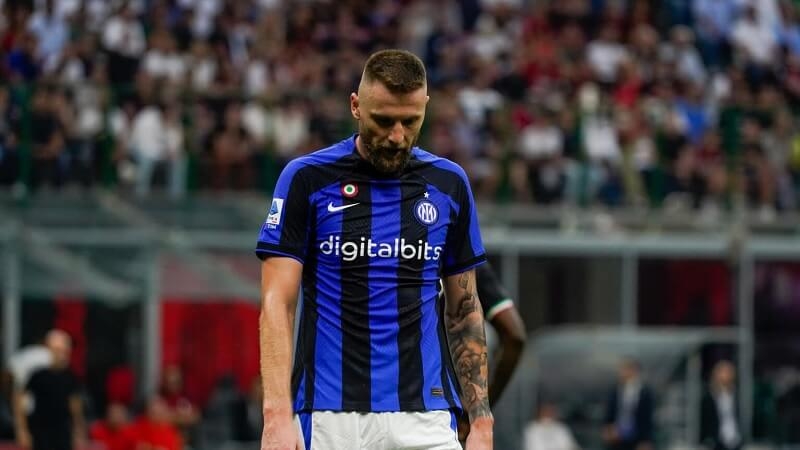Chủ động giảm tiền, đội trưởng Inter vẫn không thể đến PSG