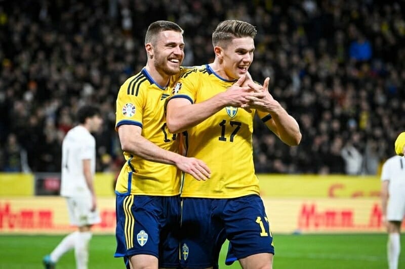 Thụy Điển chỉ cần 10 phút cuối trận để ghi 3 bàn vào lưới đối phương