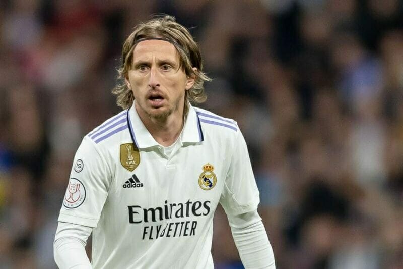 Modric vẫn chưa nhận đề nghị ký mới hợp đồng