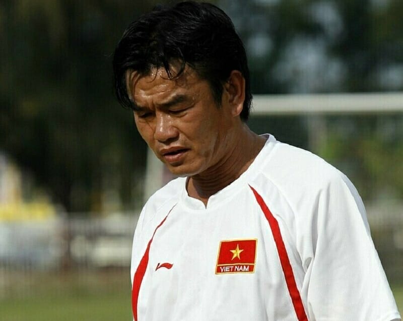 HLV Phan Thanh Hùng từng dẫn dắt U23 và ĐTQG Việt Nam (Ảnh: Bongda24h)