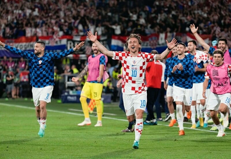 ĐT Croatia đã đánh bại Hà Lan để vào chung kết.