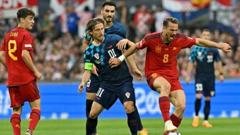 Croatia và Tây Ban Nha bất phân thắng bại trong 120 phút 