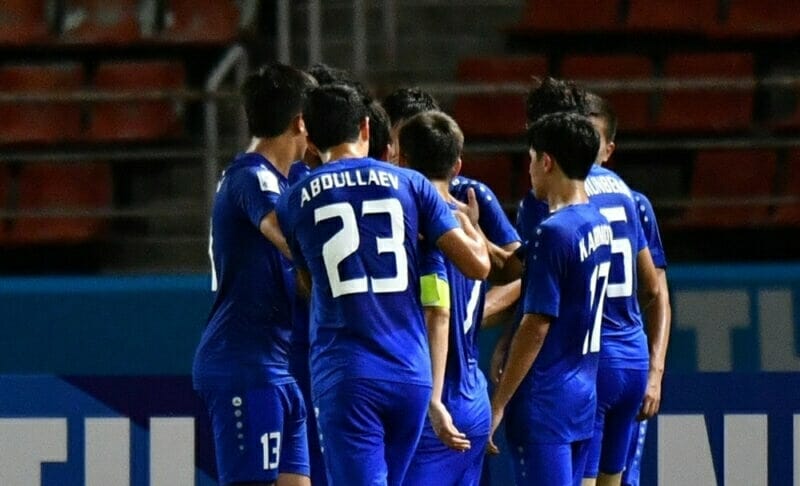 U17 Uzbekistan cụ thể hóa ưu thế về thực lực để có bàn thắng trong hiệp 1