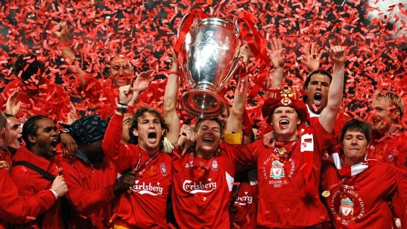 Đêm Istanbul huyền diệu chứng kiến Liverpool nâng cao chức vô địch